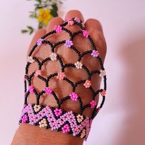 Handcrafted Beaded Floral net Bracelet - Black, Pink, Purple. Size 4.5 on ring 💍